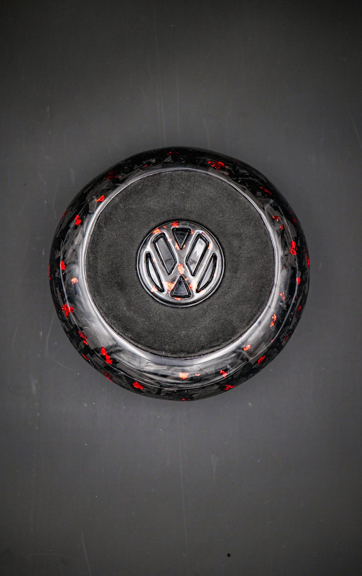 Volant LED carbone forgé rouge compatible VW Golf 7 / 7.5 GTI