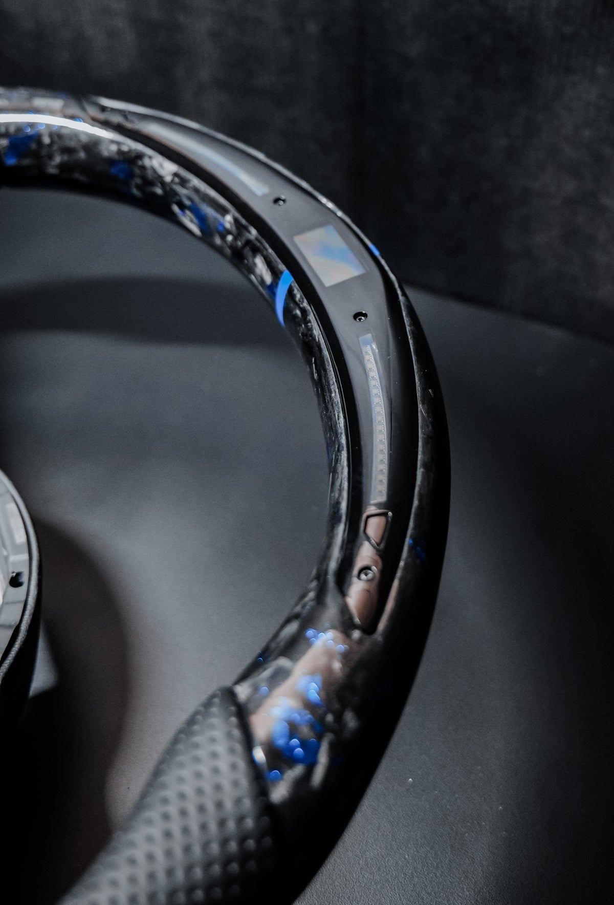 Volant LED carbone forgé bleu compatible VW Golf 7 / 7.5 R / R-Line